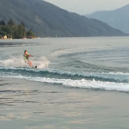 Haus Auer Kwatera prywatna Weyregg am Attersee